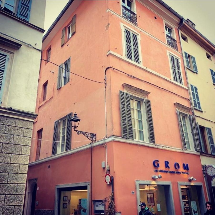 Salina Luxury Suites 帕爾馬 外观 照片